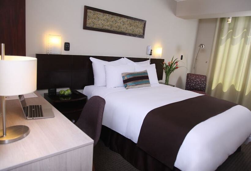 اتاق لوکس, Rivera Inn