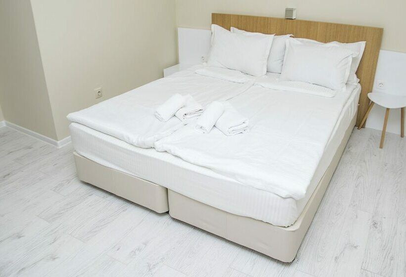 חדר סטודיו סטנדרד, St. Panteleimon Beach