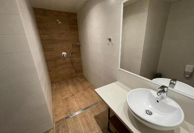 סוויטת ג'וניור נוף לים, St. Panteleimon Beach