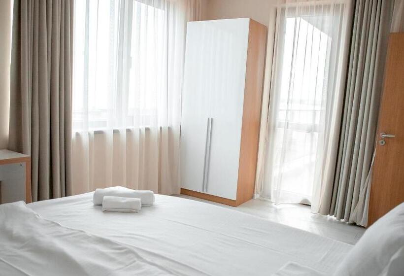 דירת 2 חדרים נוף לים, St. Panteleimon Beach