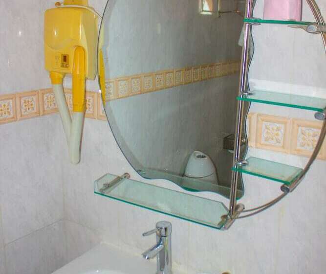 اتاق استاندارد, New Rivoli Hotel Benin