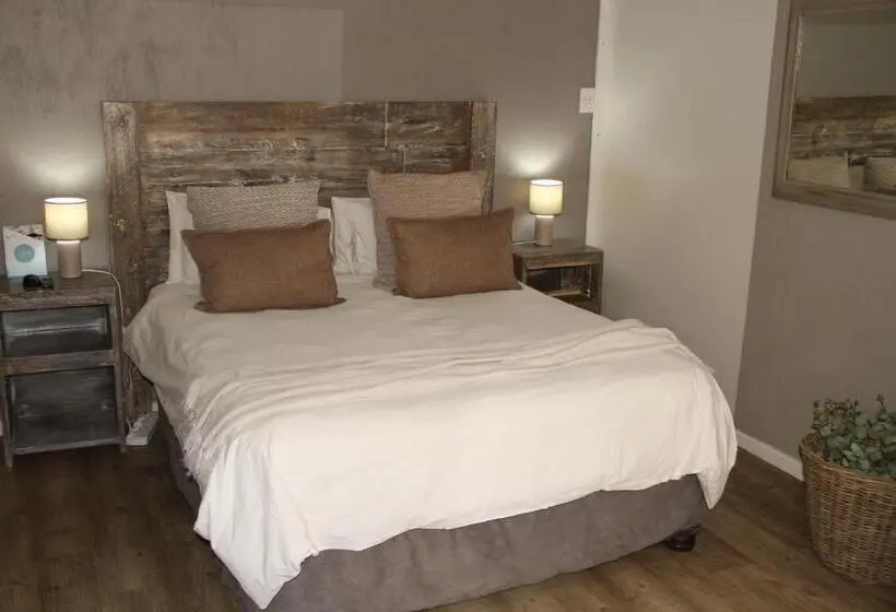 スタンダードルーム, Nine On Uys Street B & B