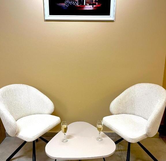 חדר סטנדרט עם מיטת קינג, Dream In Tirana