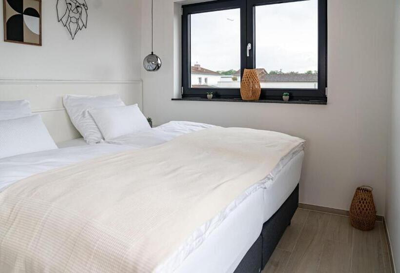 バルコニー付きスタンダードルーム, Dom Inn