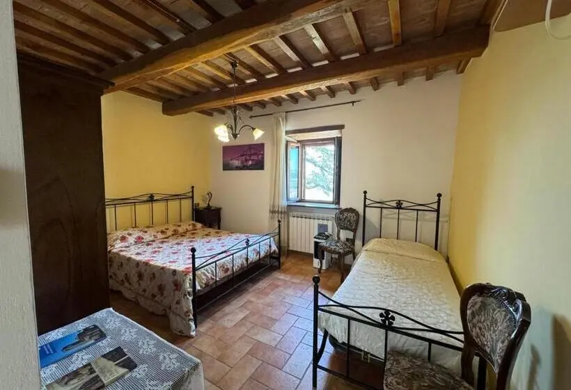 スタンダードトリプルルーム, Agriturismo Roccamaia