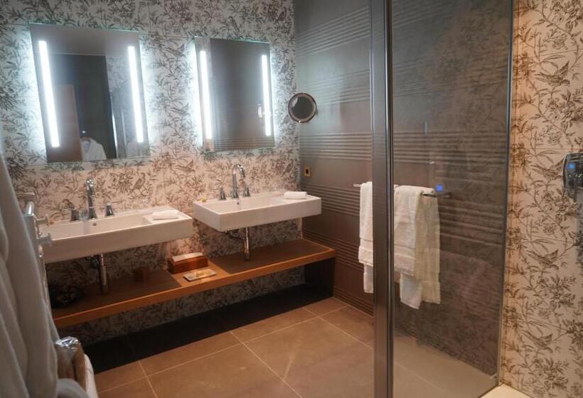 غرفة ديلوكس, La Borie D Hélipse