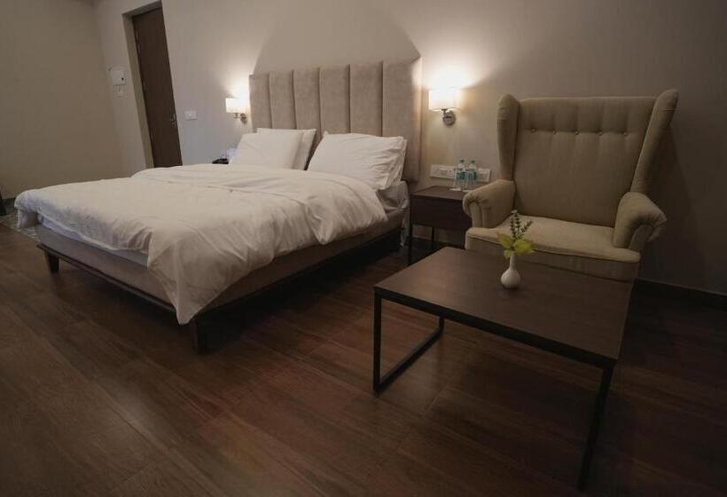 디럭스 룸, Tdi Club Retreat Sector 110