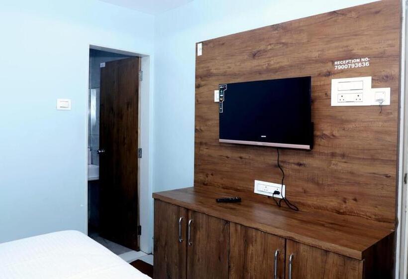 غرفة سوبيريور, Twarita Executive Lodge