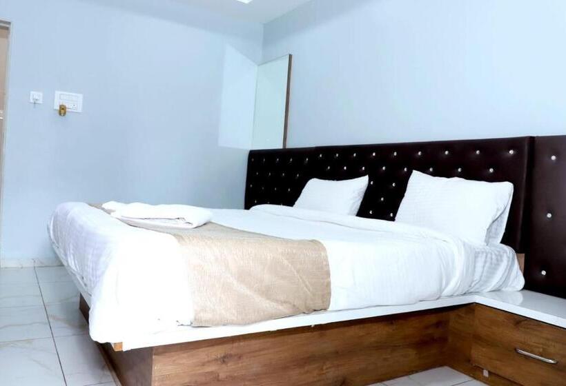 غرفة سوبيريور, Twarita Executive Lodge