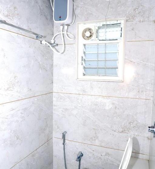 غرفة سوبيريور سرير كينج, Twarita Executive Lodge