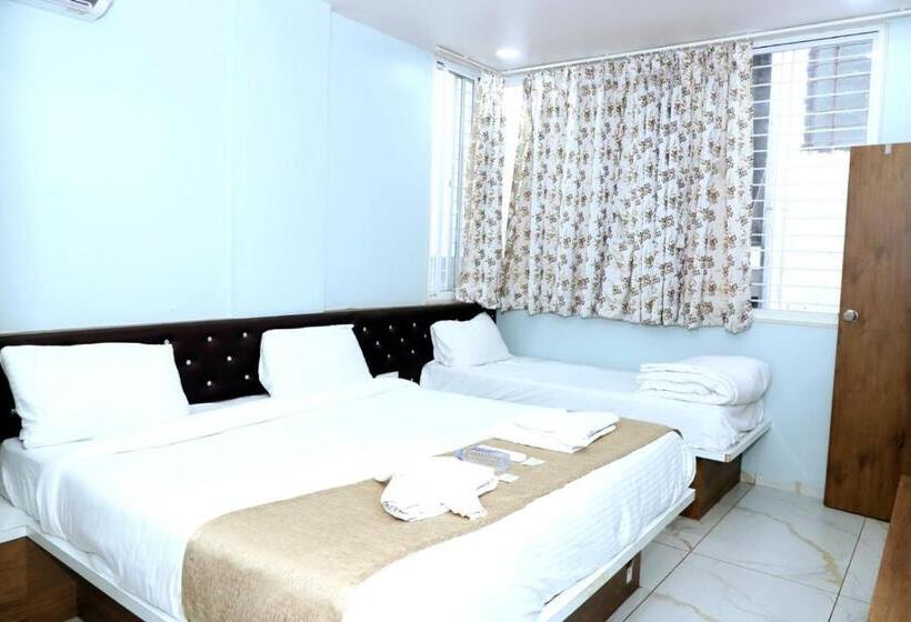 غرفة سوبيريور سرير كينج, Twarita Executive Lodge