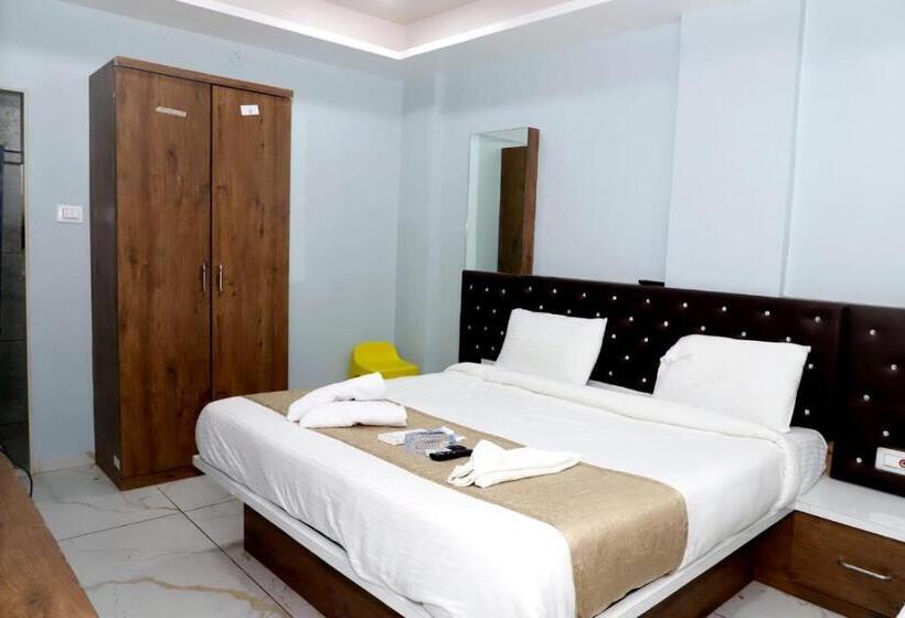 Номер Superior Кровать Кинг, Twarita Executive Lodge