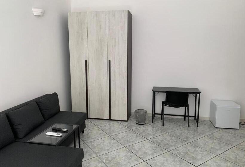 اتاق استاندارد با تخت بزرگ, La Via Maestra