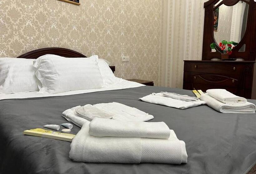 اتاق استاندارد, Nur Guest House