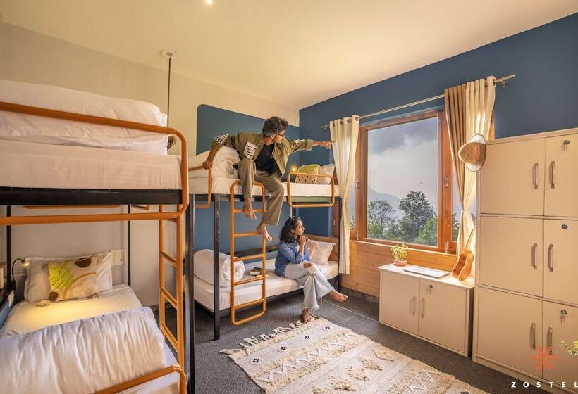 ルームシェアのワンベッド, Zostel Shoja, Jibhi