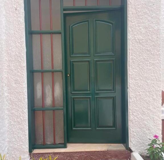 اتاق استاندارد یک تخته با سرویس بهداشتی مشترک, Casa Estrela   Sea & Art Guesthouse