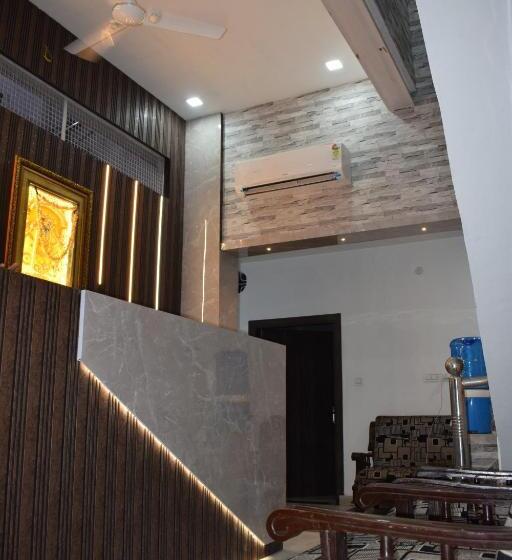 スーペリアの４人部屋, Brij Maya Dham