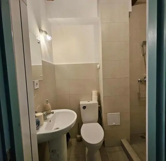 اتاق راحتی سه تخته, Cabana Hora