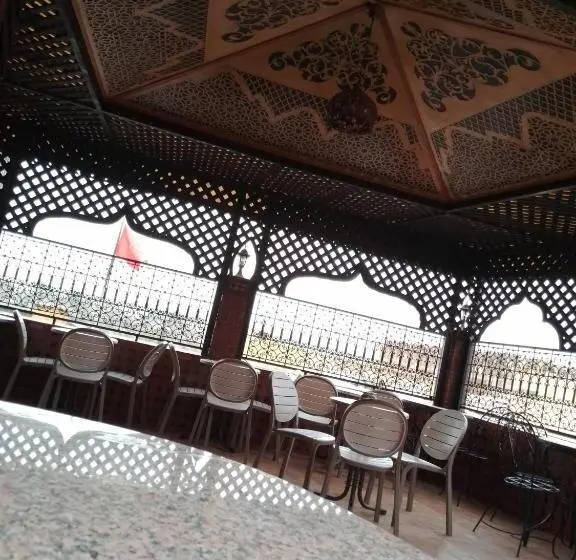 エコノミールーム, Dar Bouanania Meknes