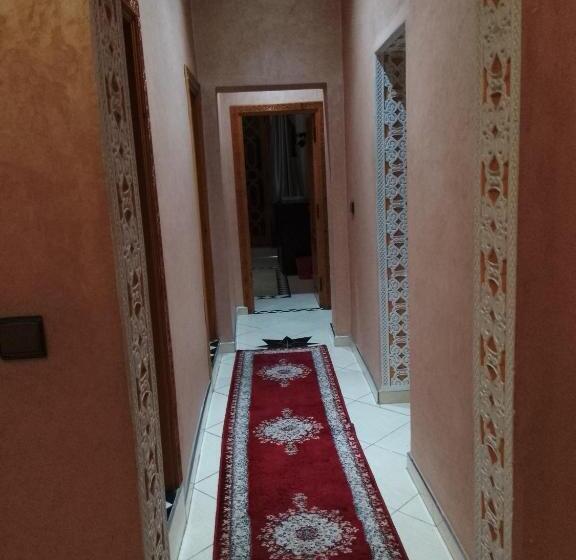 이코노미 룸, Dar Bouanania Meknes