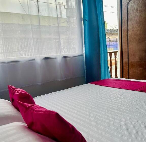 חדר לארבעה סטנדרטי עם מרפסת, Casa Hotelgitanos