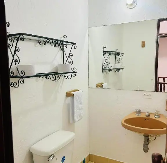 スタンダード4人部屋, Casa Hotelgitanos