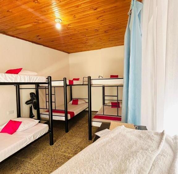 Семейный Номер, Casa Hotelgitanos