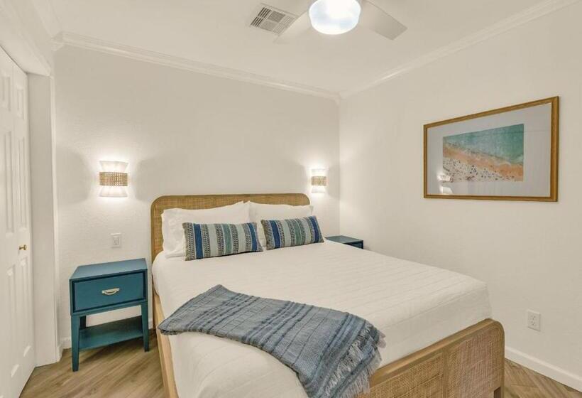 Havuz Manzaralı 1 Yatak Odalı Daire, Poolside Paradise