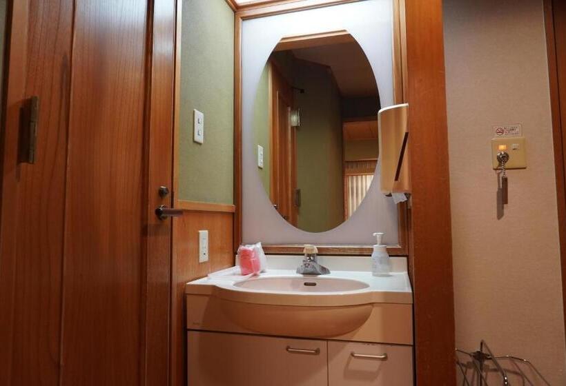 חדר סטנדרט לארבעה, ホテルベイグランド国東