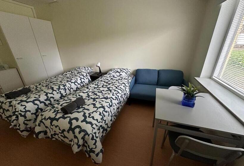 חדר סטנדרט חדר אמבטיה משותף, Lepopaikka Lokinpesä, Majoitus Ja Camping