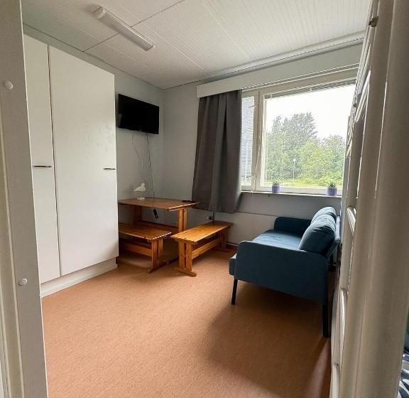 חדר משפחתי חדר אמבטיה משותף, Lepopaikka Lokinpesä, Majoitus Ja Camping