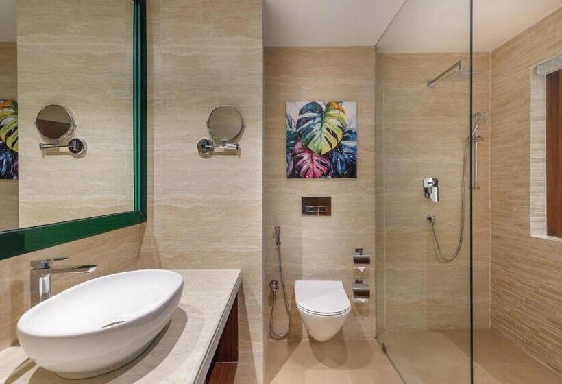 Premium room w/ mountain view, Holiday Inn Resort Kathmandu Budhanilkantha, An Ihg