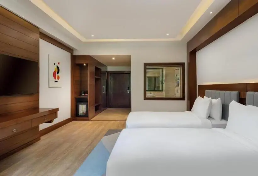 Premium room w/ mountain view, Holiday Inn Resort Kathmandu Budhanilkantha, An Ihg
