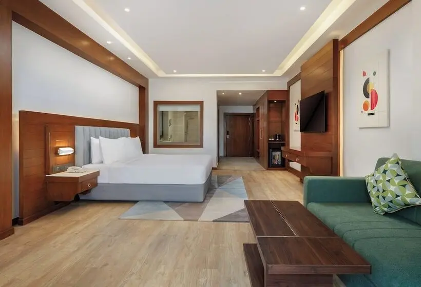 سوییت با چشمانداز کوه, Holiday Inn Resort Kathmandu Budhanilkantha, An Ihg