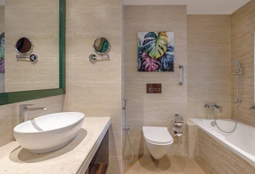 سوییت با چشم‌انداز کوه, Holiday Inn Resort Kathmandu Budhanilkantha, An Ihg