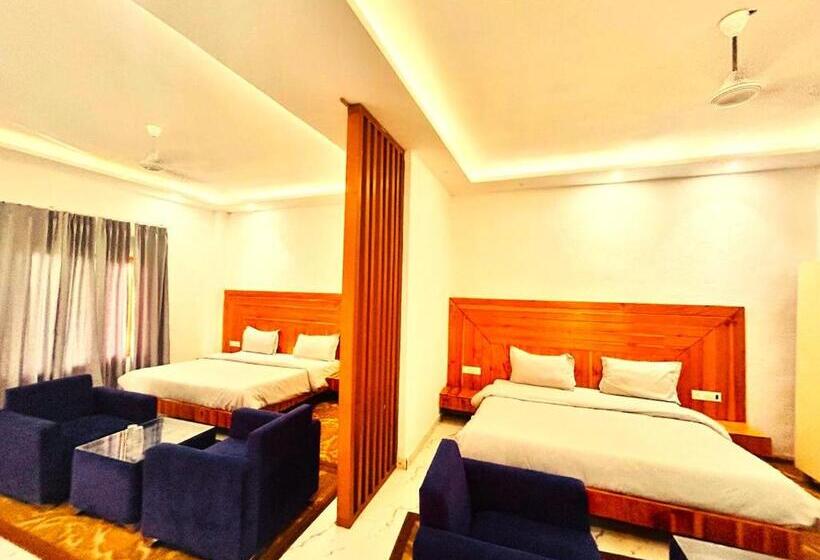 スイート（家族用）, On The Edge