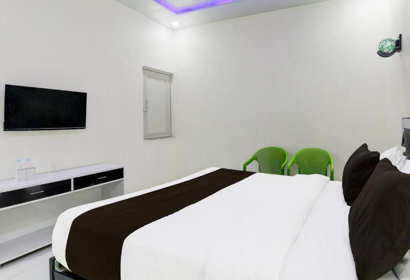 Трехместный Номер Классика, Super Hotel O Banthara Near Airport