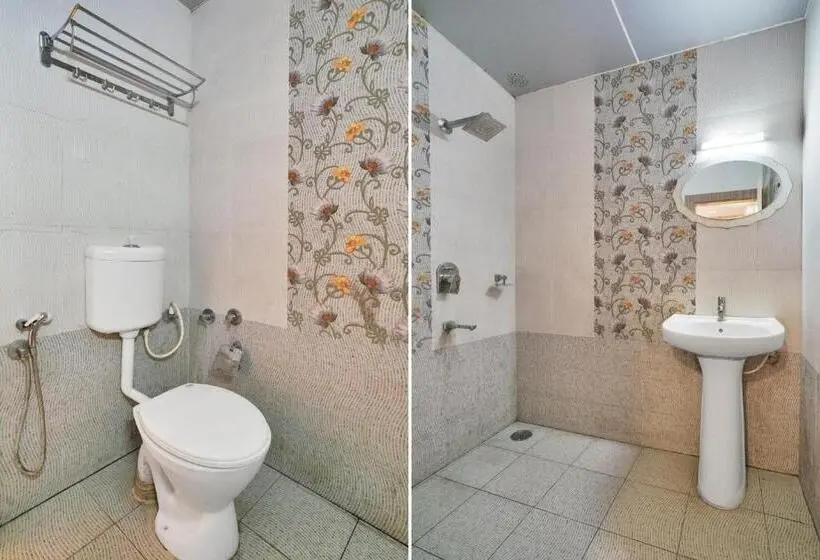 トリプルクラシックルーム, Super Collection O Kushal Nagar Near Ksrtc Bus Stand Formerly Rr Residency
