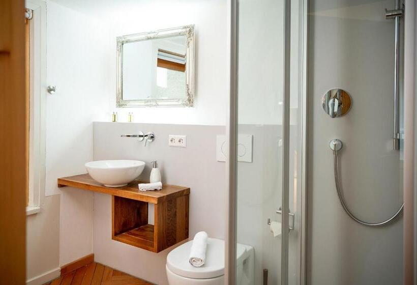 غرفة قياسية, Josis Klause Café Pension