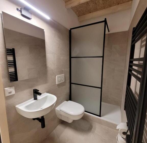 Standardrum, Ostello Pro Osco