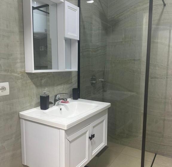 4인용 수피리어 룸, Apartments In Zaharia Residence