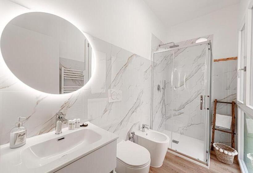 Номер Стандарт, Global Central Suites