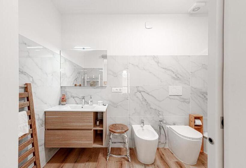 Номер Deluxe, Global Central Suites