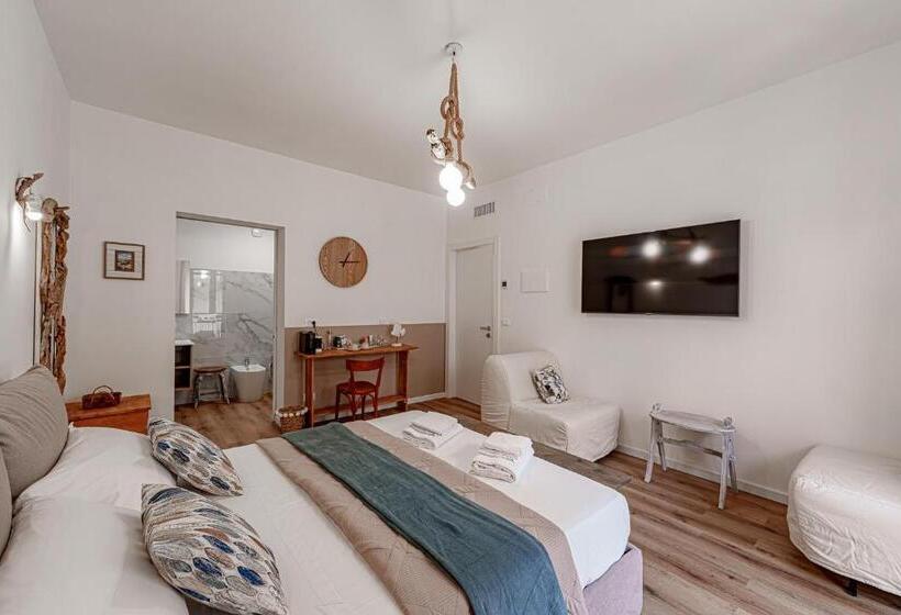 Номер Deluxe, Global Central Suites