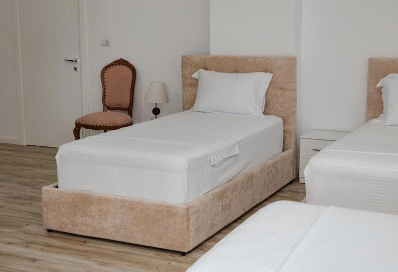 غرفة كلاسيكية رباعية, Riviera Hotel City Center