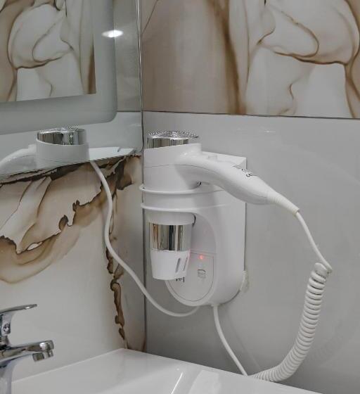 غرفة كلاسيكية رباعية, Riviera Hotel City Center