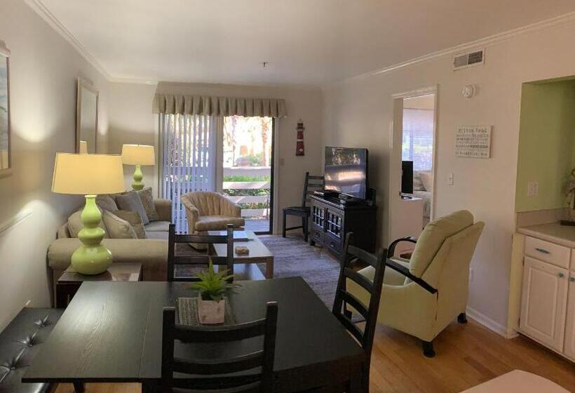 شقة غرفة نوم واحدة بالطابق الأرضى, Beautiful Hilton Head Condo, Steps From Ocean, 1st Floor, 2bd / 2ba, And More!