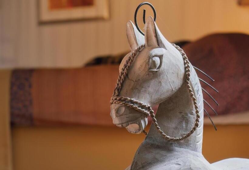 キングサイズベッドのデラックスルーム, Le Petit Hotel   Zunne