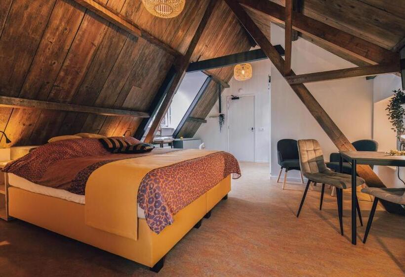 キングサイズベッドのデラックスルーム, Le Petit Hotel   Zunne