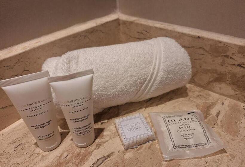 キングサイズベッドのスタンダードルーム, Cantos E Contos Boutique